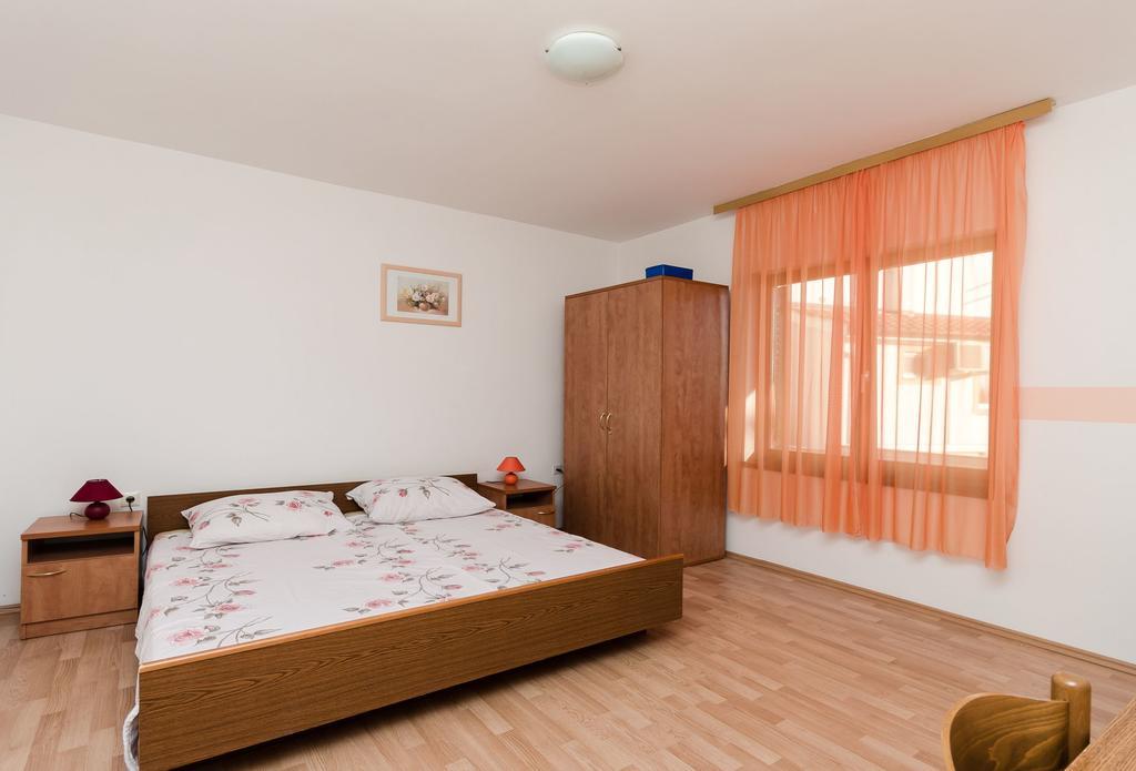 Apartments Dragan Lopar Exterior foto