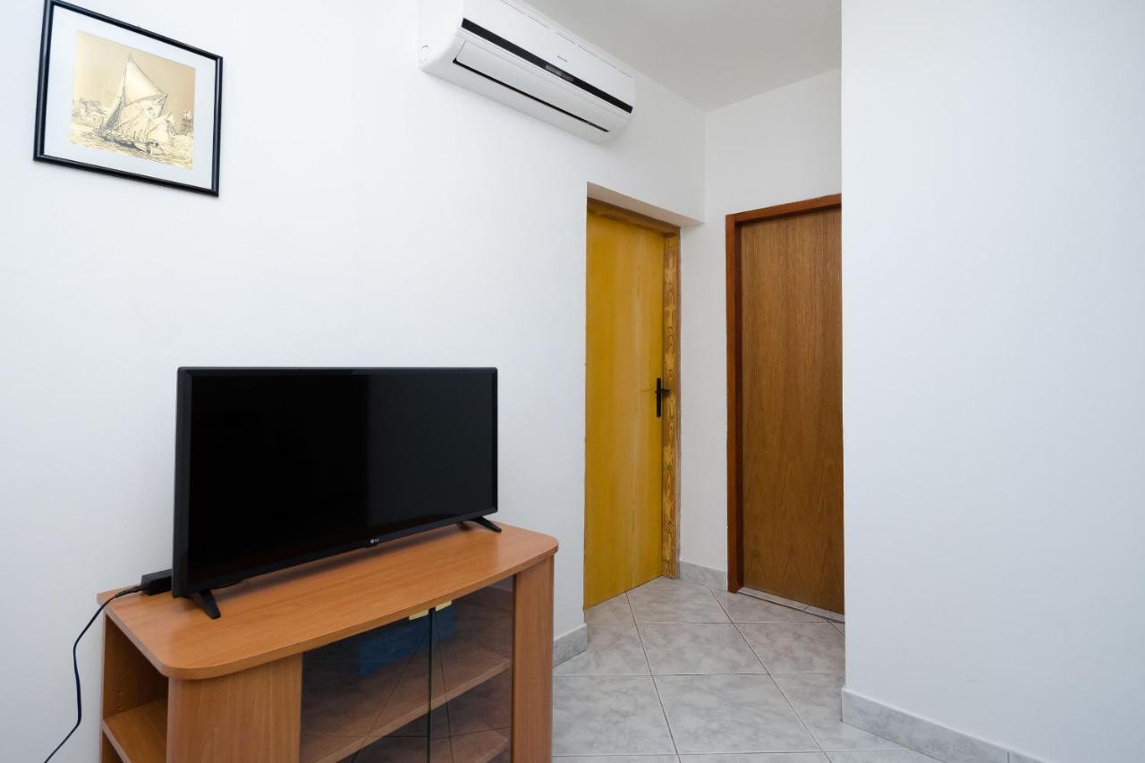 Apartments Dragan Lopar Exterior foto
